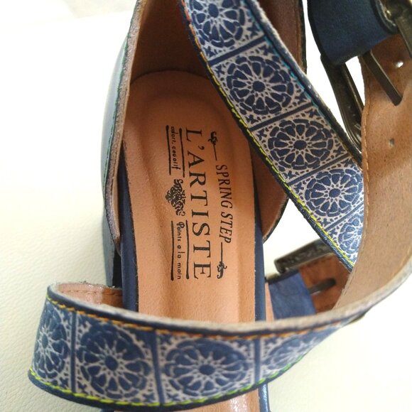 Spring Step, L'artiste Modelista - Navy Blue buckle strappy pump. 39 (8 to 8.5) - Picture 7 of 11